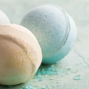 Bath Bomb Recipe | The Wellnest by HUM