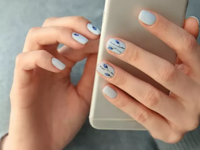 Nail art on strong nails after taking biotin supplement