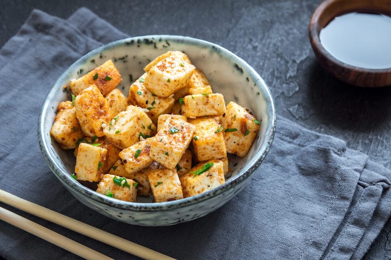 Vegan One Week Meal Plan Tofu | The Wellnest by HUM Nutrition