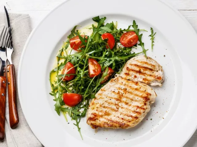 Easy Chicken Paillard Recipe | The Wellnest by HUM Nutrition