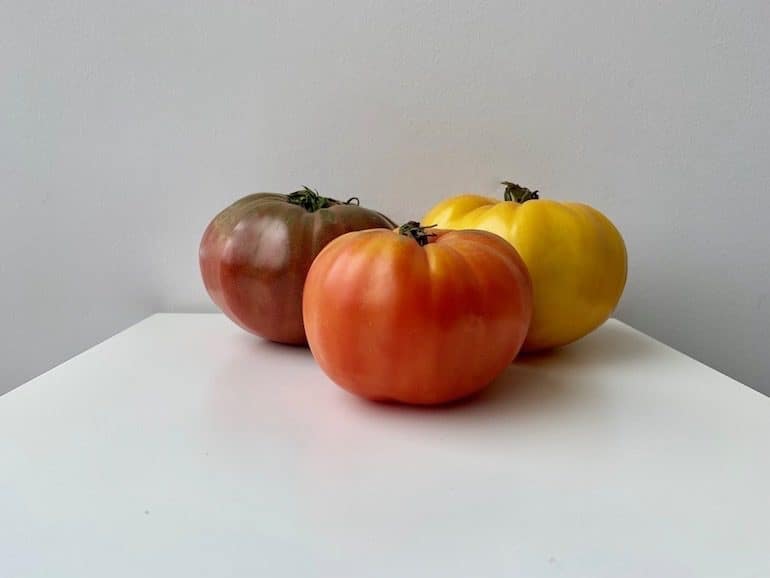 Costco Heirloom Tomatoes - The Wellnest by HUM Nutrition