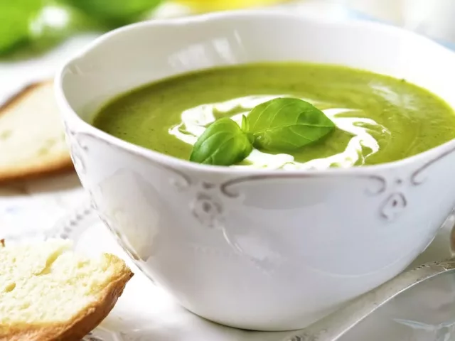 Avocado Gazpacho Recipe | The Wellnest by HUM Nutrition