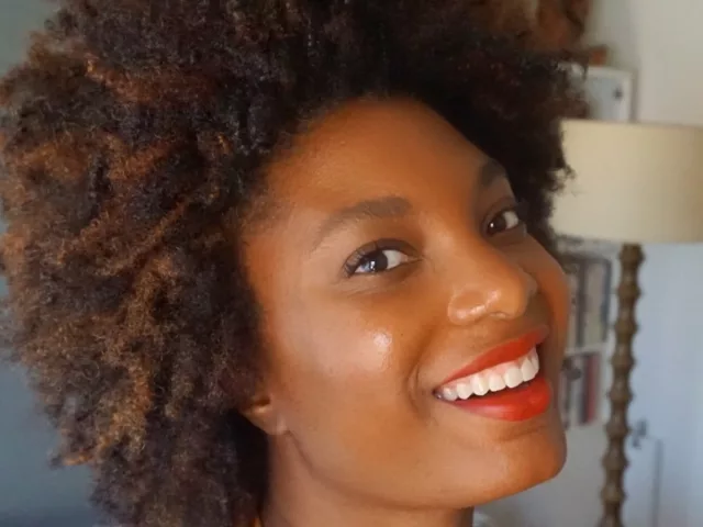 How to Get and Maintain Balayage for Natural Hair and Curly Hair | HUM Nutrition Blog How to Get and Maintain Balayage for Natural Hair and Curly Hair | HUM Nutrition Blog