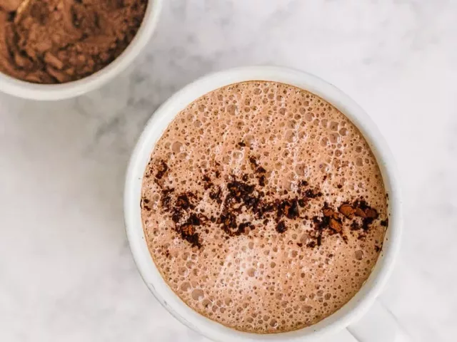 A healthy alternative to hot chocolate, made with carob, to help you sleep