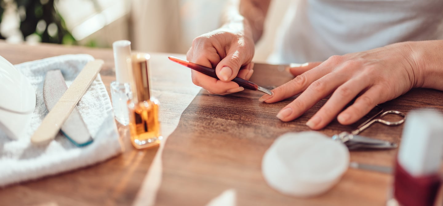 How to Remove Gel Nails at Home | HUM Nutrition Blog