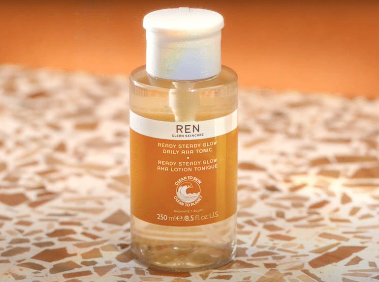 REN Ready Steady Glow Toner with Lactic Acid, perfect for exfoliating sensitive skin