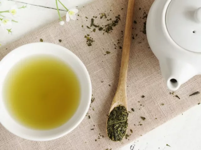 green tea benefits for skin tea cup