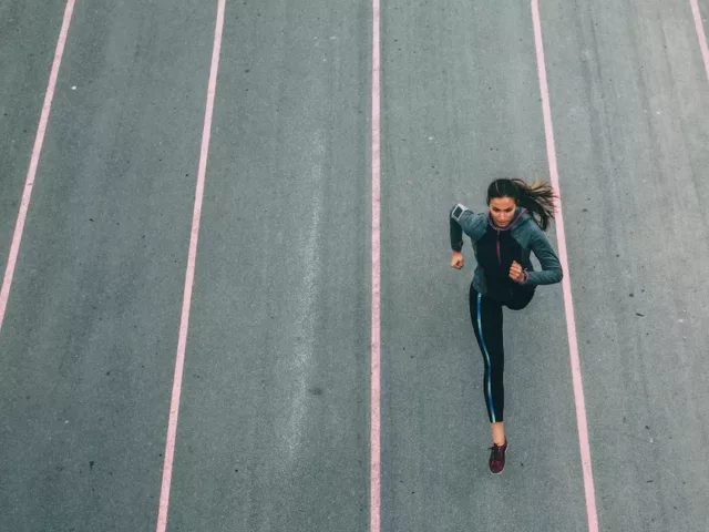 workout challenges woman running