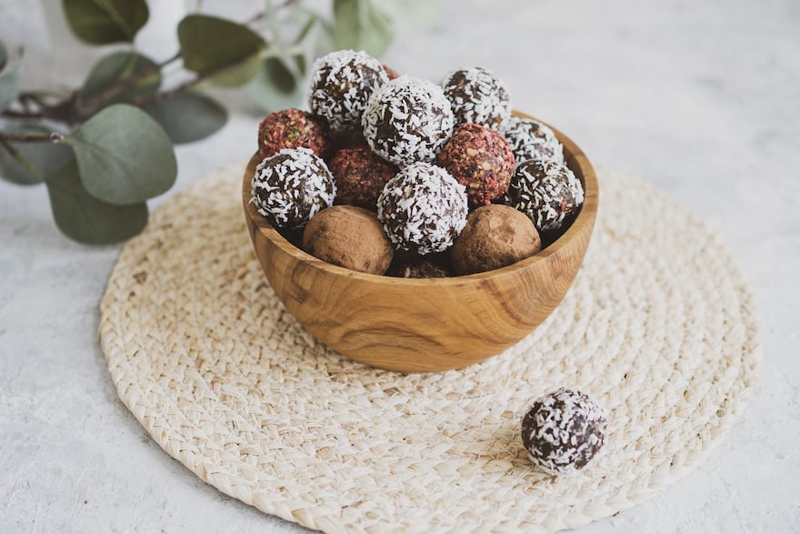 healthy pool snacks energy balls