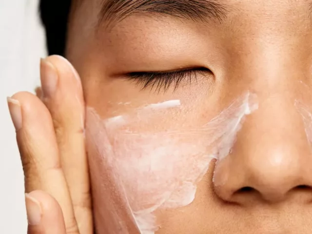 how to hydrate skin close up