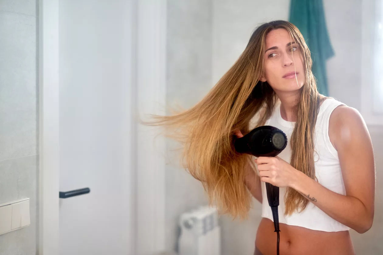 How to Moisturize Dry Hair, According to Pros | HUM Nutrition Blog How to Moisturize Dry Hair, According to Pros | HUM Nutrition Blog