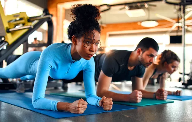 people working out to detox body