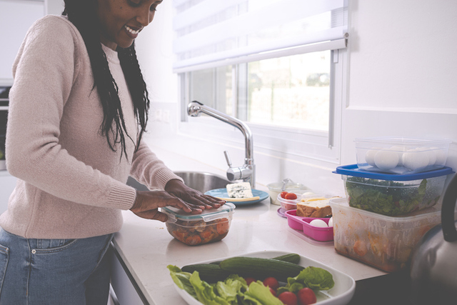 How to pack a healthy lunch and debloat quickly 