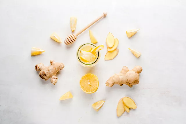 Moisturizing ginger drink for dry and patchy skin.